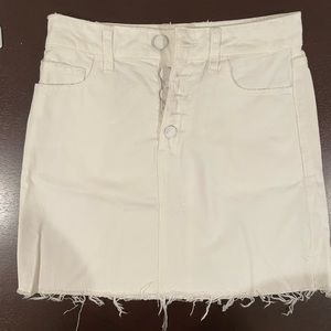 Never been worn white PAIGE skirt